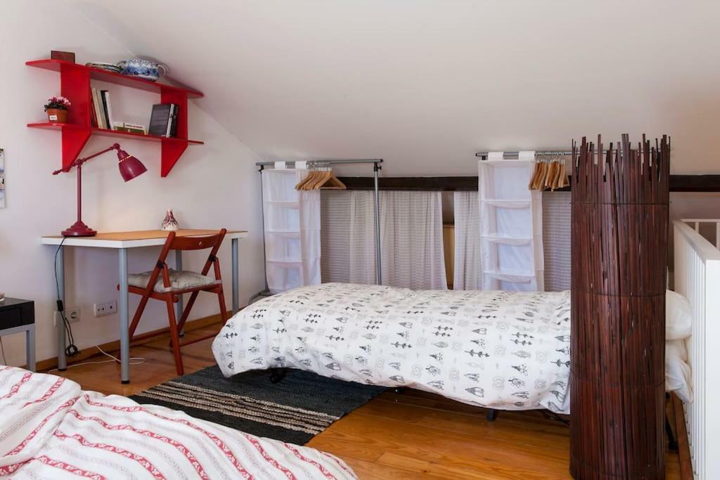 Appartamento Charm&great location! Duplex. Auto check-in Lisbona Esterno foto