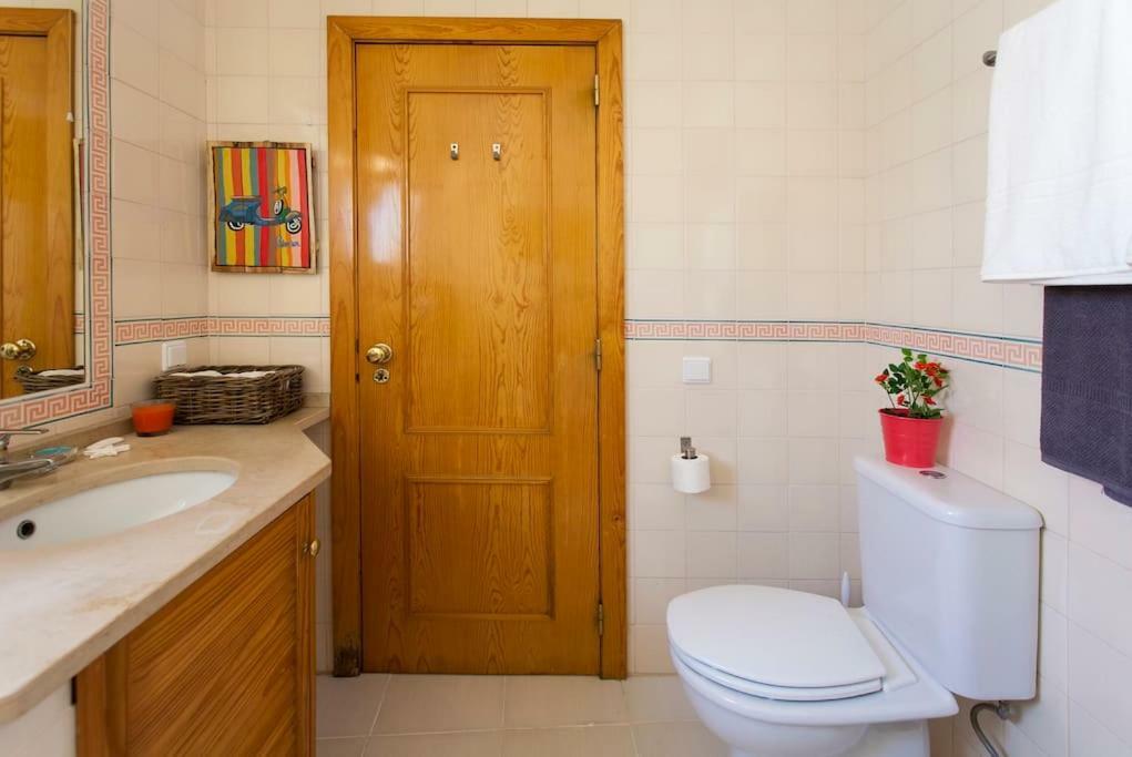 Appartamento Charm&great location! Duplex. Auto check-in Lisbona Esterno foto