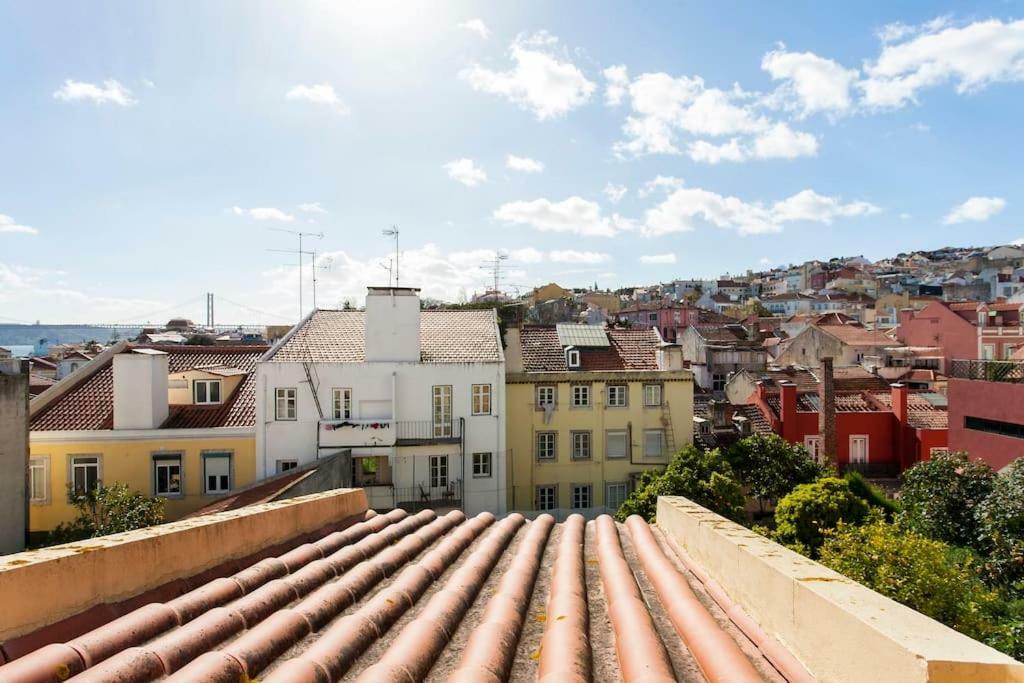 Appartamento Charm&great location! Duplex. Auto check-in Lisbona Esterno foto