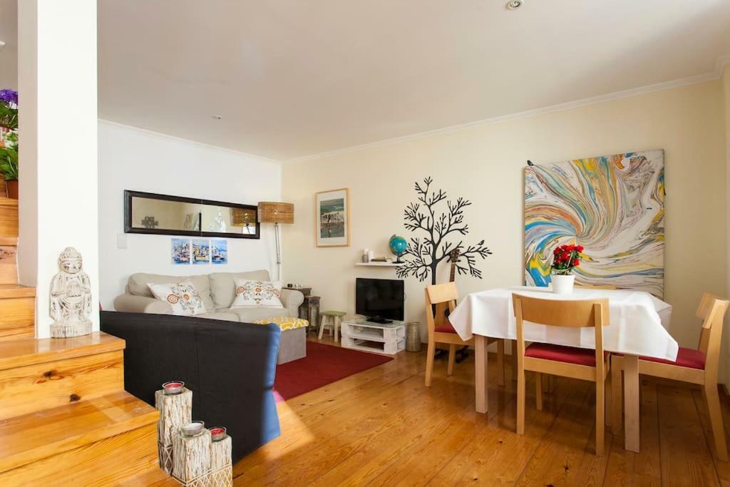 Appartamento Charm&great location! Duplex. Auto check-in Lisbona Esterno foto