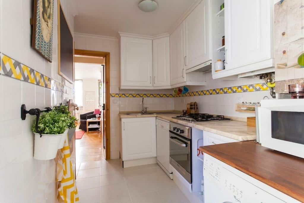 Appartamento Charm&great location! Duplex. Auto check-in Lisbona Esterno foto