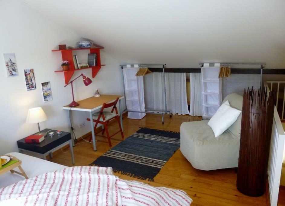 Appartamento Charm&great location! Duplex. Auto check-in Lisbona Esterno foto